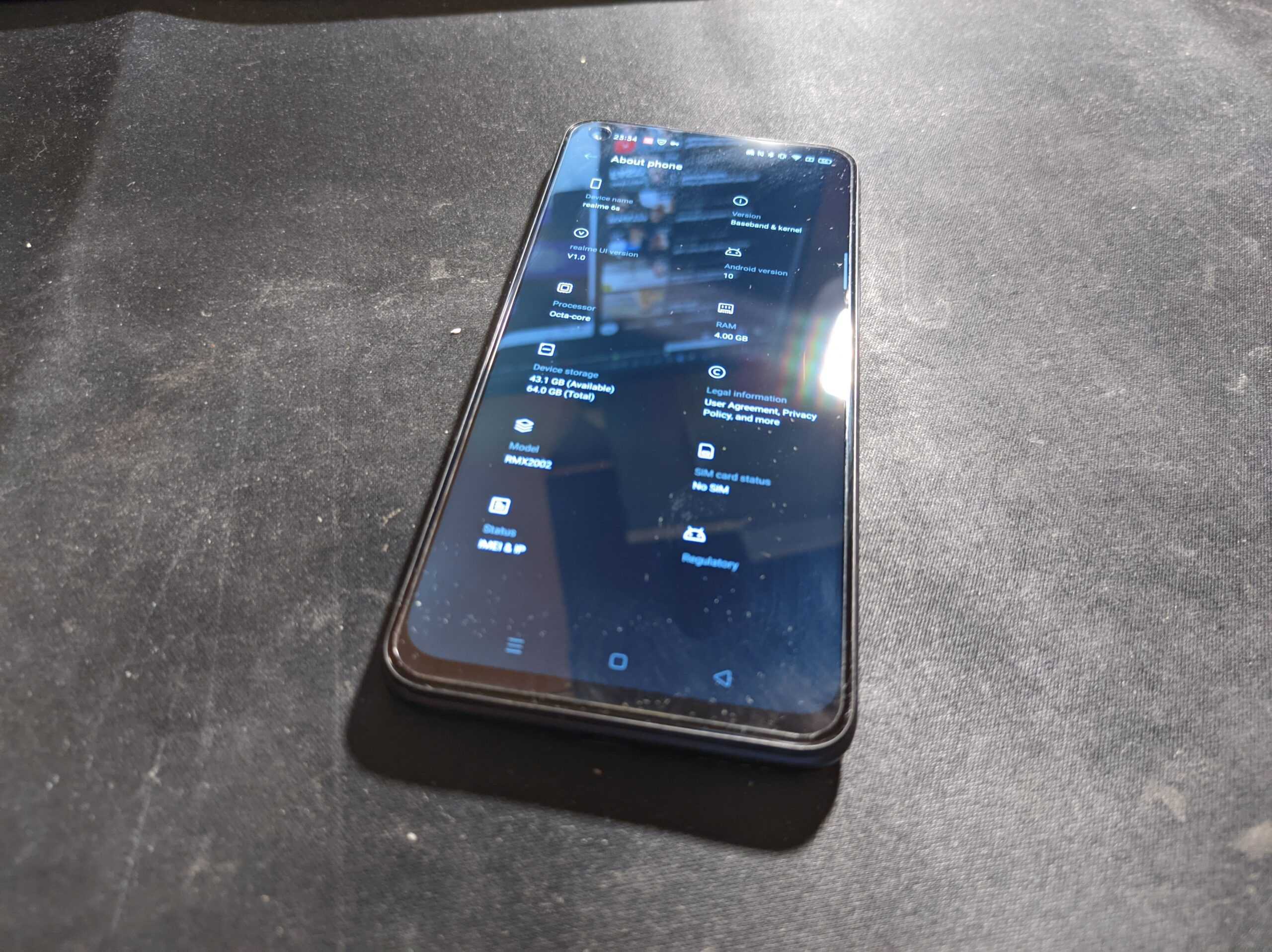 Short, but useful review of Realme 6s